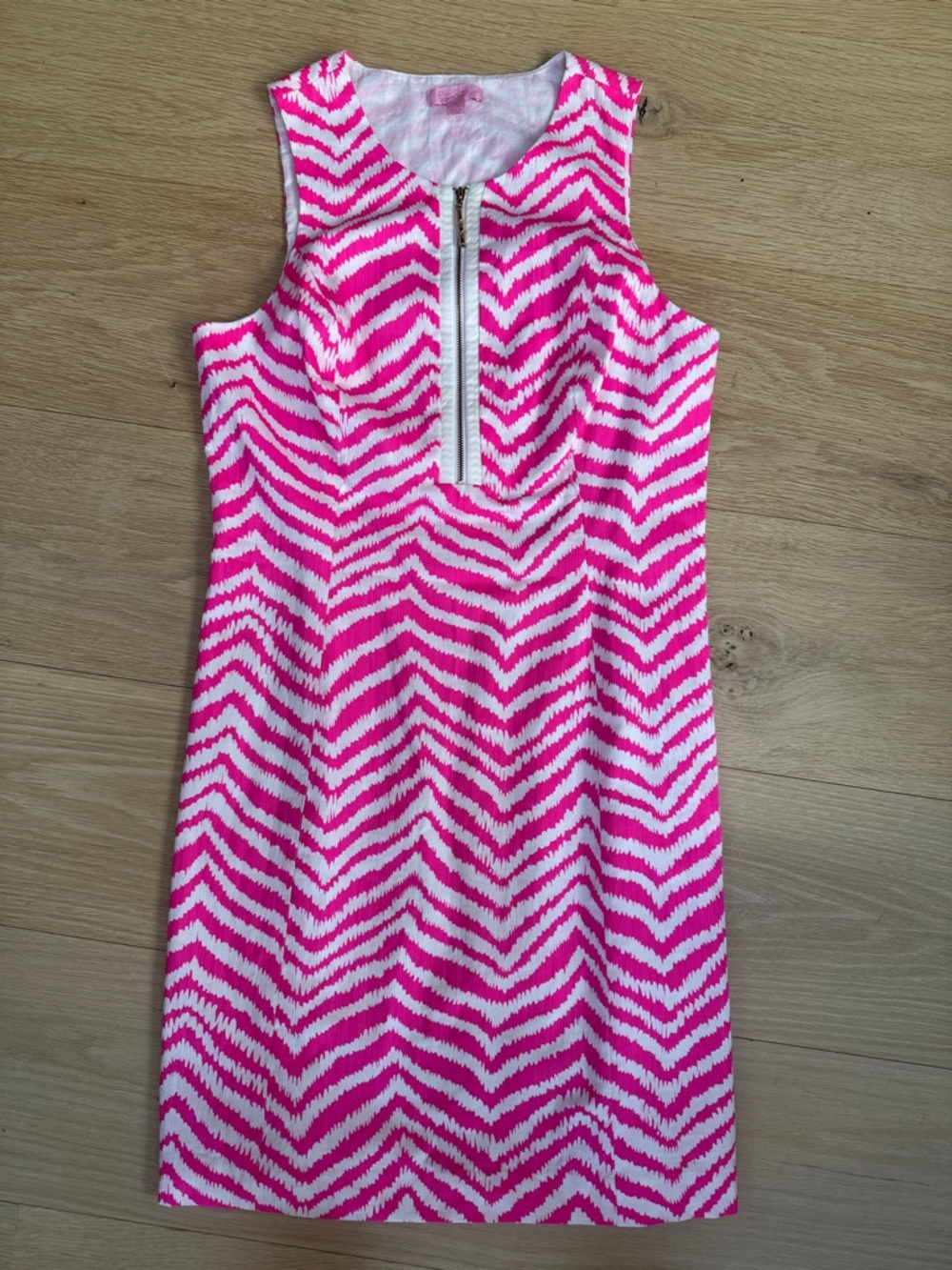 🌺 NWOT Lilly Pulitzer Pink and White Sleeveless Zebra-Print Shift Dress